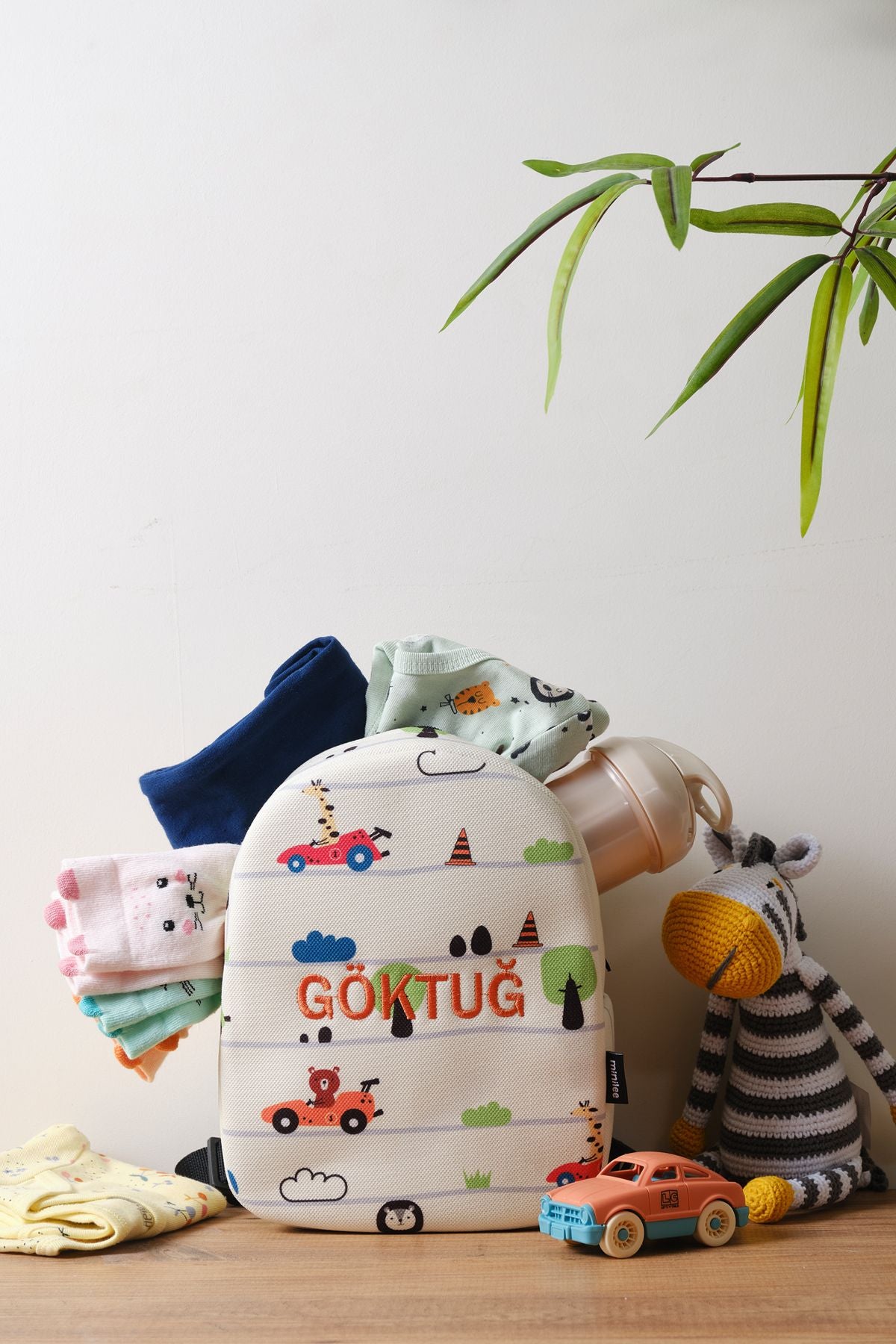 [İSTEDİĞİNİZ İSMİ NAKIŞLA YAZIYORUZ] - Araba Yarışı 0-8 Yaş - Kreş, Anaokulu Çocuk Sırt Çantası